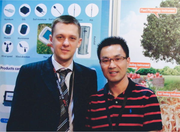 托普云農(nóng)與海外公司高層、技術(shù)研發(fā)人員進(jìn)行交流合作2